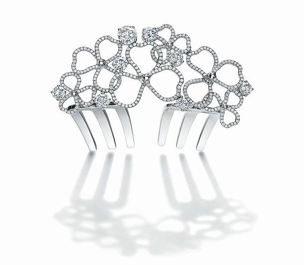 Tiffany & Co. tiara in platinum with round brilliant diamonds from the Paper Flowers collection