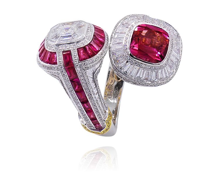 Alessio Boschi Peacocks Dance collection, ring with pink spinel