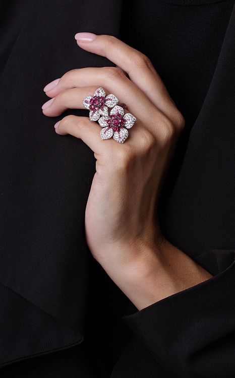 Michele della Valle ruby and diamond ring sold at Sotheby's, October 2018. Image: Sotheby's.