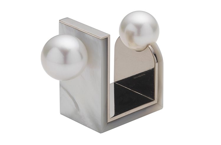 Mélanie Georgacopoulos white gold ring with mother-of-pearl and freshwater pearls