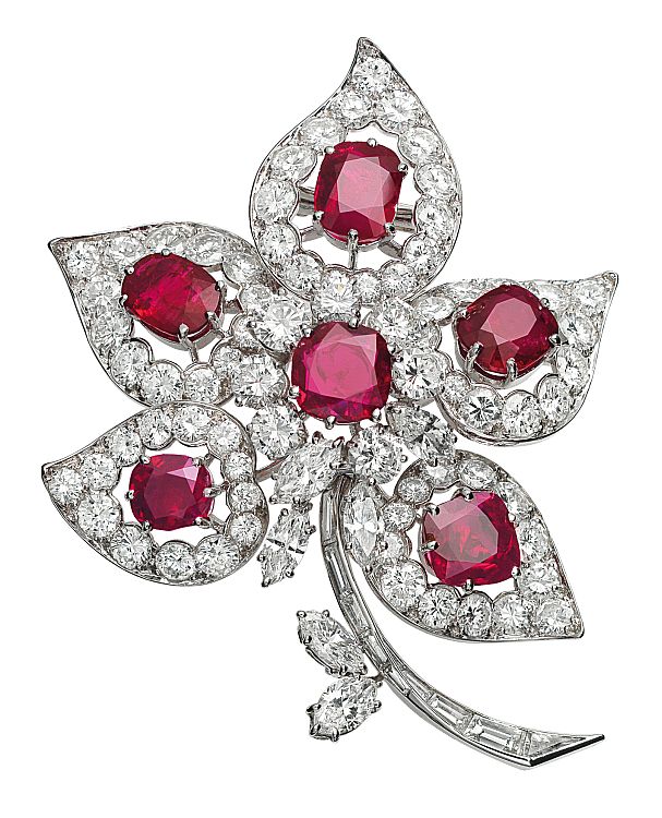 Van Cleef & Arpels Cinq Feuilles Clip in platinum, rubies, and diamonds, formerly in the private collection of Maria Callas, 1967. 
 