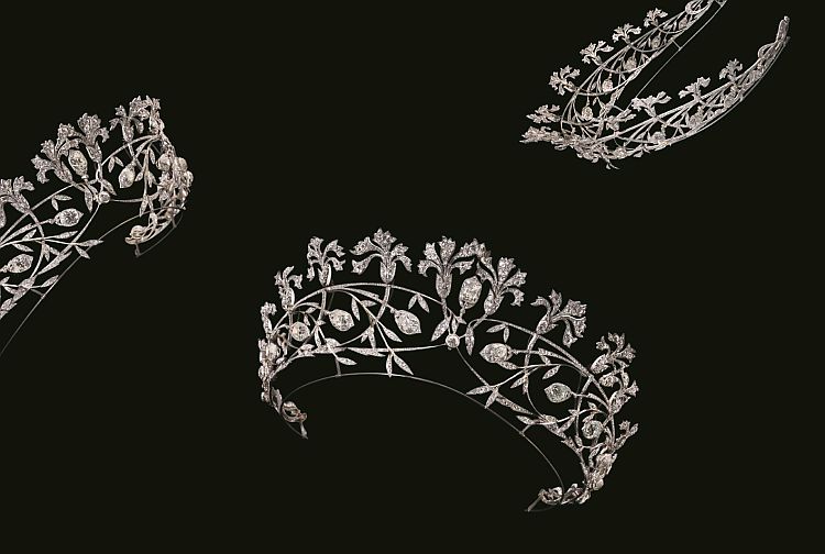 Carnation tiara in platinum and diamonds, ordered by Madame Henri de Wendel, designed by Joseph Chaumet, 1905. Image: Albion Art Jewellery Institute. 