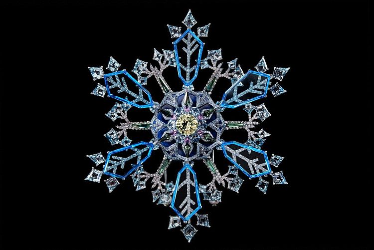 Wallace Chan Snowflake titanium brooch set with yellow diamonds, diamonds, aquamarines, green tourmalines, sapphires and Chan's proprietary porcelain. 