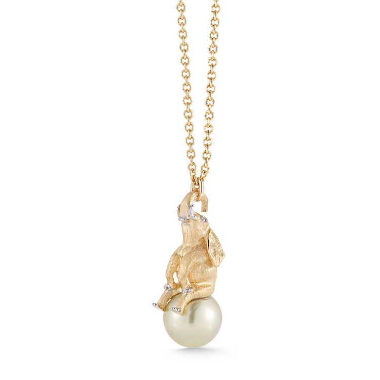 Parulina 18K yellow gold elephant pendant with south sea pearl and diamonds
