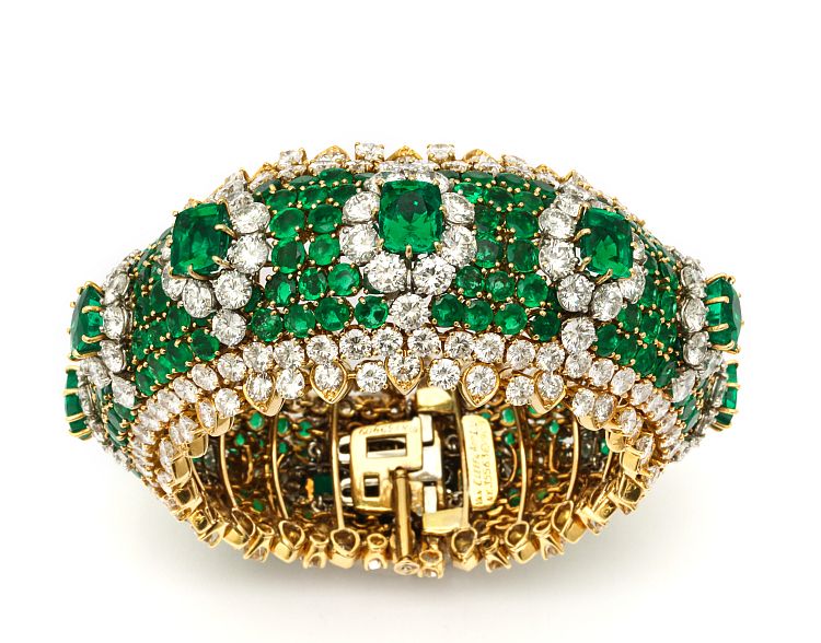 Van Cleef & Arpels emerald and diamond bracelet from the collection of Brooke Astor. Image: Joseph Saidian & Sons.