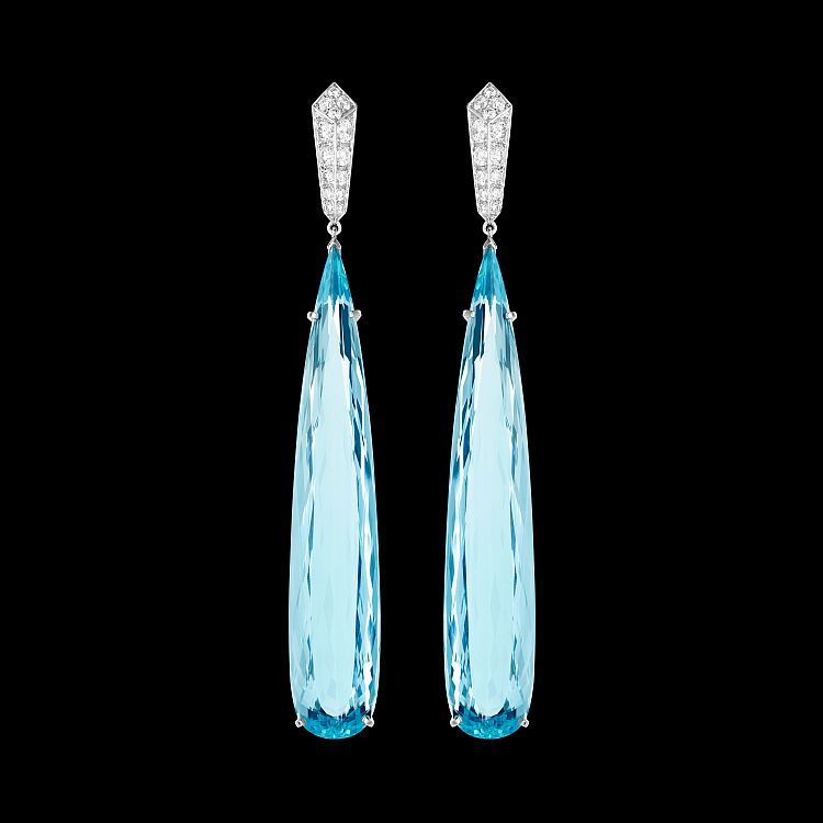 Boucheron Bleu Inifini earrings from the Contemplation collection. 