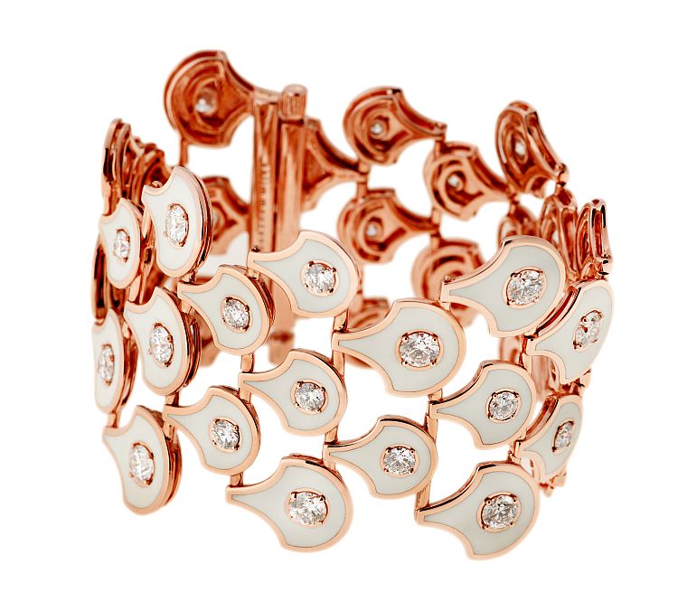 Selim Mouzannar Fish for Love bracelet in 18-karat rose gold with pink and ivory enamel set with 10.19 carats of diamonds. 