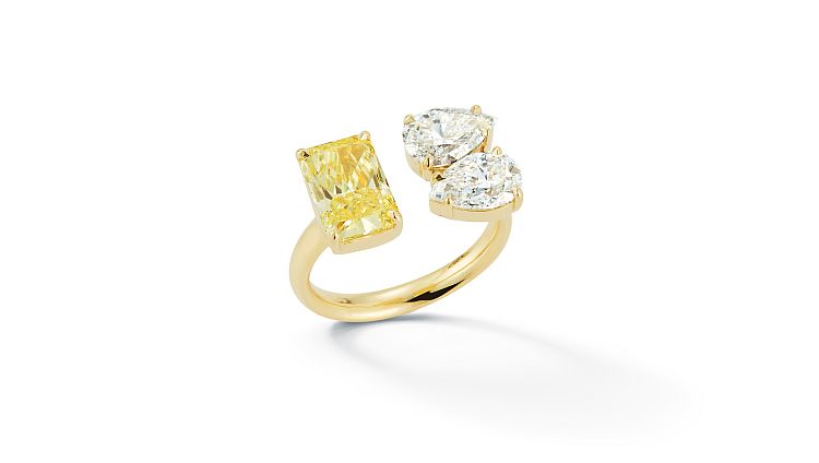 Jemma Wynne bespoke open ring in 18-karat yellow gold with radiant-cut canary diamond and double pear-shape diamonds. 