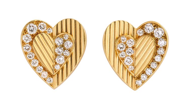 Cartier 18-karat gold heart-shaped earrings set with diamonds. Cartier London, ca. 1960. Photo: ALVR. 