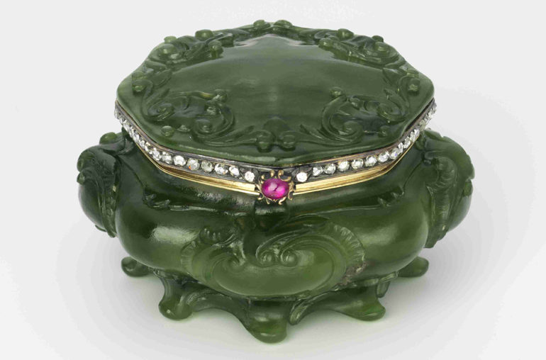 Main image: Bonbon dish in gold, nephrite, diamonds and ruby, by Mikhail Evlampievich Perkhin, Russia (1886-1898). Image: Hillwood Estate, Museum & Gardens/ Brian Searby.