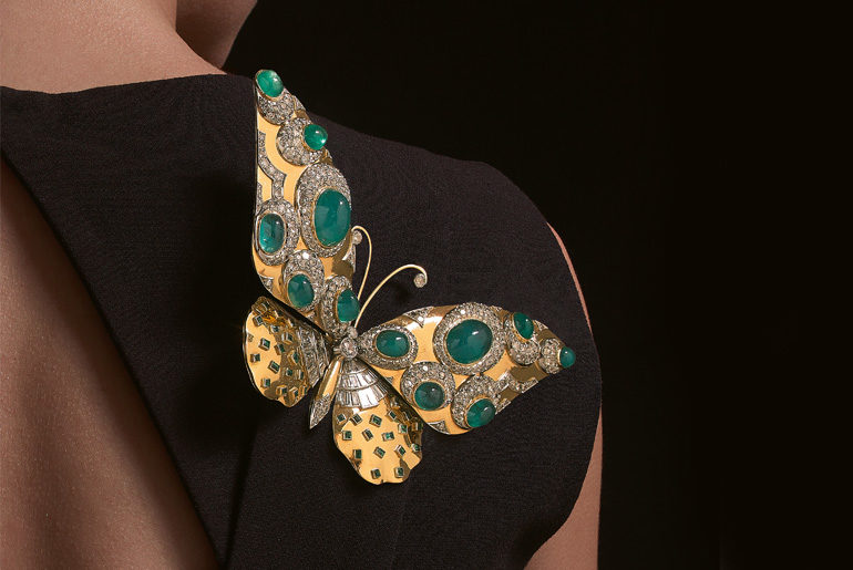 A rare Belperron butterfly brooch from 40s in gold, platinum, diamonds and emeralds. Sold by Aguttes in June 2018