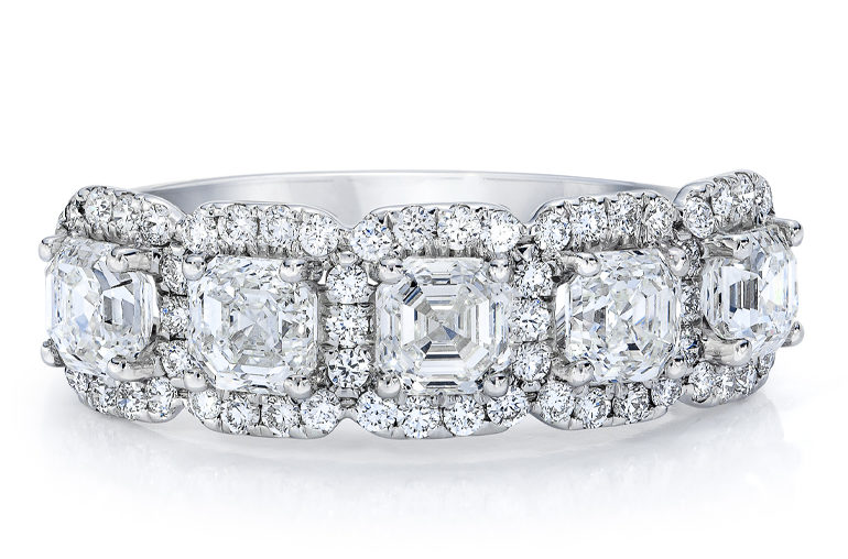 Royal Asscher Cut - Astrid five diamond ring in 18k white gold