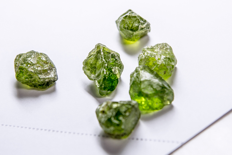Mini Chip Peridot 5 To 8 MM 13 Cts IN-06 Rough Peridot Stones Crystals Mother's Day Gift Natural Raw Crystal Natural Gemstone Loose