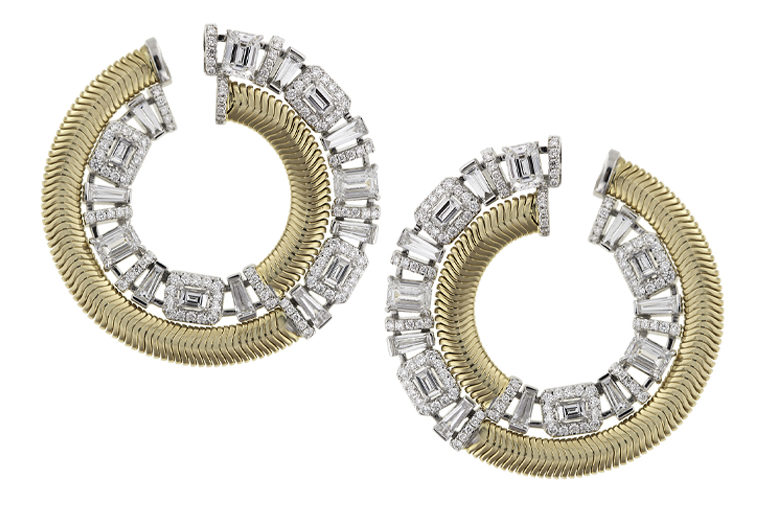 Nikos Koulis Feelings earrings in gold and diamonds