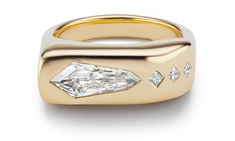 Brent Neale Diamond Kite Gypsy ring in 18-karat yellow gold with a kite-shaped diamond and three princess-cut diamonds.