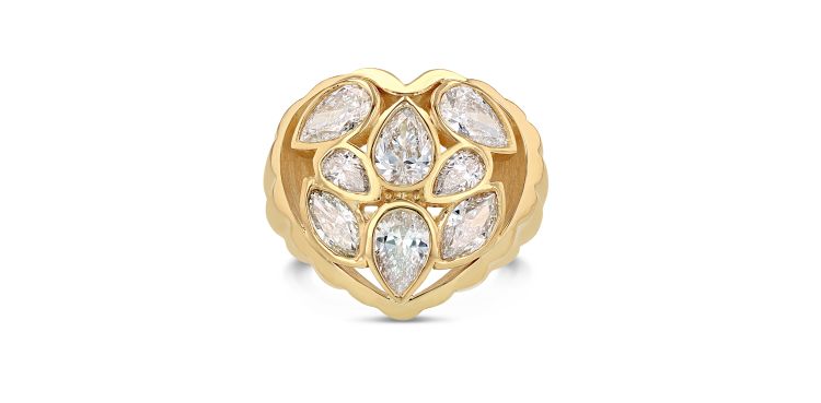 Grace Lee Magna Cora 14-karat yellow gold heart-shaped ring featuring six pear-cut and two marquise-cut diamonds.