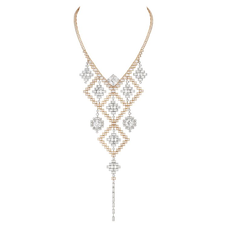 Chanel Eblouissante Prestige necklace.