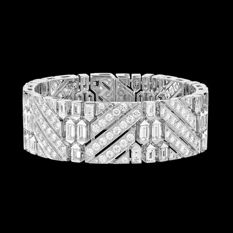 Boucheron Ruban Diamants, as bracelet. 