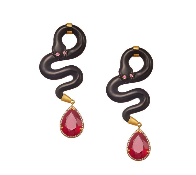 Dima Snake earrings in 18-karat gold with black jade, ruby and diamonds. 