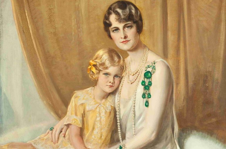 portrait of Post and daughter Nedenia by Giulio de Blaas, 1929, featuring Post’s Mughal emerald brooch Photo: Hillwood Estate, Museum & Gardens