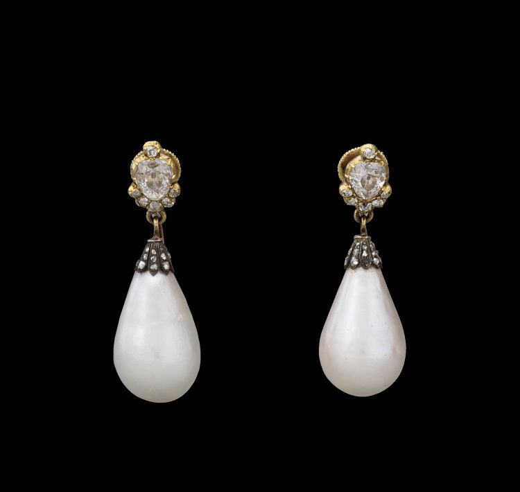 Gold, silver, natural pearl, and diamond earrings attributed to Nitot, early 19th century. Photo: Musée du Louvre, Paris.