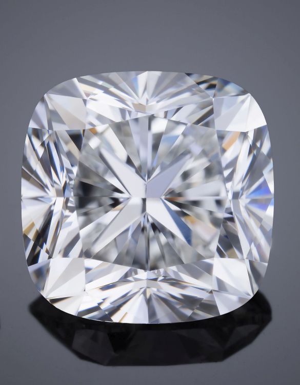 Fire Cushion cut diamond from Hasenfeld-Stein. 