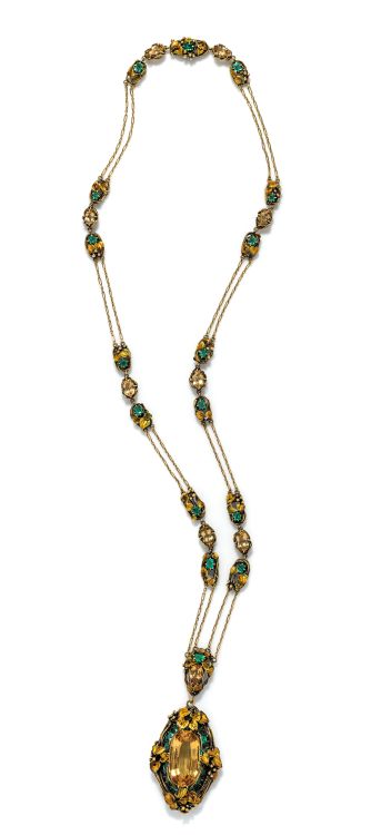 Louis Comfort Tiffany for Tiffany & Co. golden topaz and emerald necklace, c.1910-15, at Macklowe Gallery. Photo: Macklowe Gallery. 