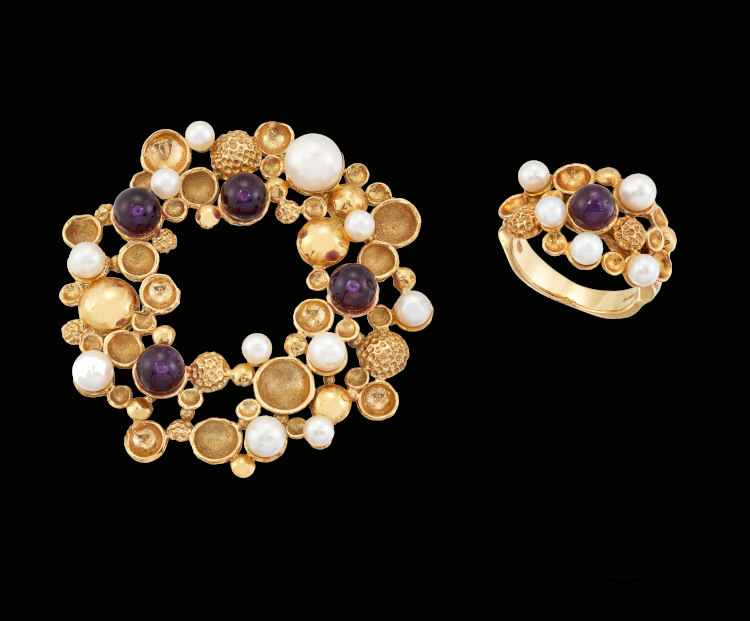 Stuart Devlin amethyst and cultured pearl brooch and ring, 1976. Photo: Jon Stokes.