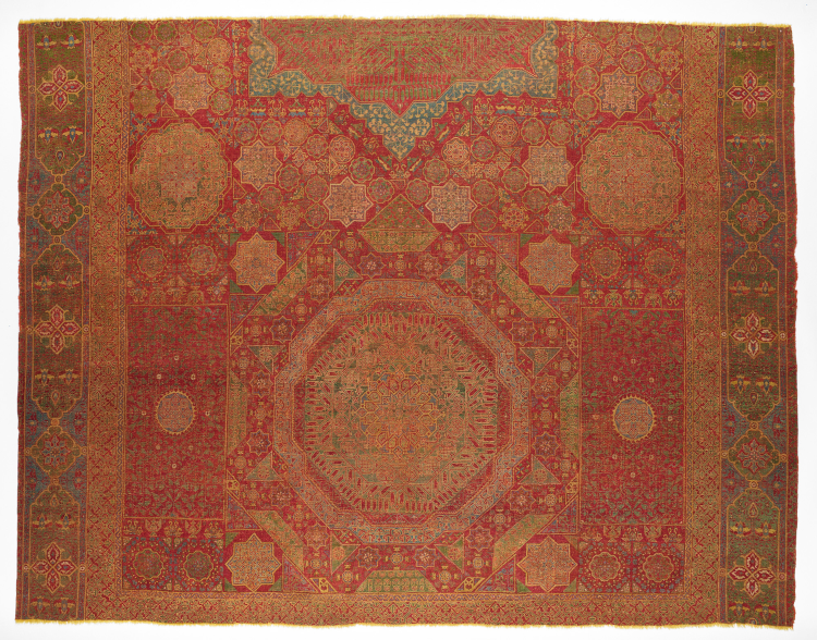 Mamluk carpet fragment, 15th–16th century, made of wool. Photo: The Keir Collection of Islamic Art.