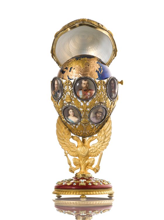 Romanov Tercentenary Egg, Fabergé. Chief Workmaster Henrik Wigstrom, 1913 © The Moscow Kremlin Museums