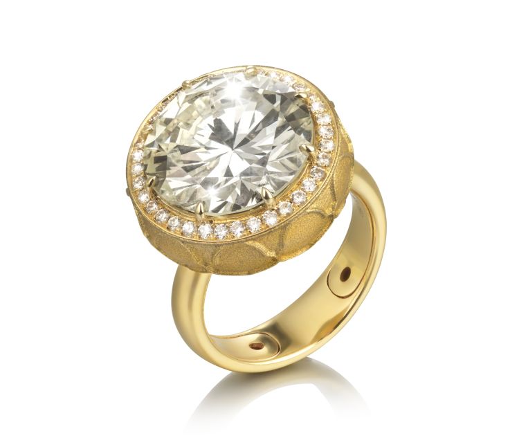 Sarah Ho. A round-brilliant, 8.52-carat diamond in a ring made of the brand’s bespoke titanium-aluminum alloy.