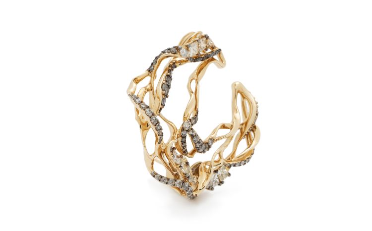 Bibi van der Velden Smoulder ear cuff in 18-karat gold with diamonds.