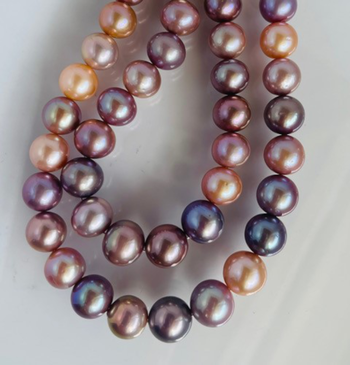 King's Ransom peach, mauve and lavender freshwater pearls set in double strand necklace. Photo: King’s Ransom.