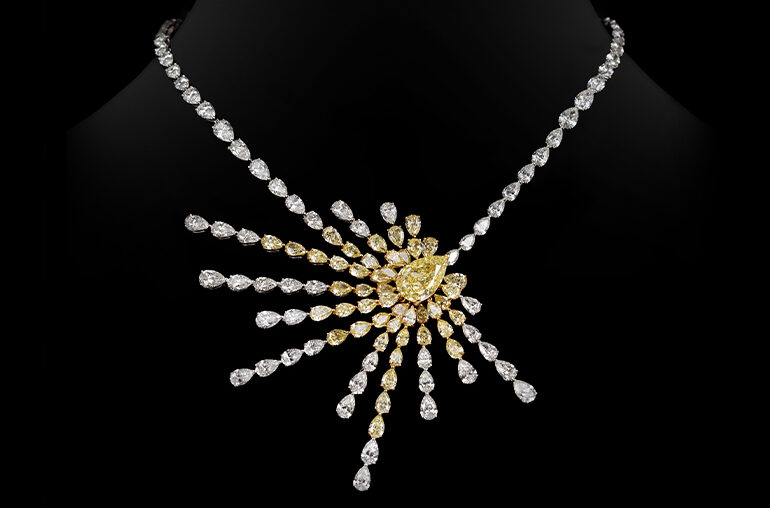 20+ Stand-Out Diamond Jewelry Pieces Spotted At Las Vegas Couture