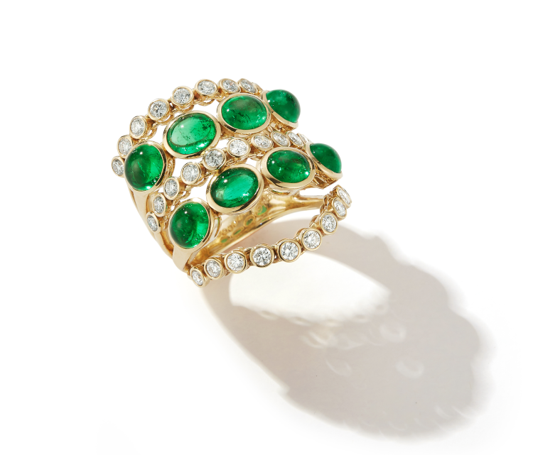 Muzo emerald and diamond Musae ring in 14-karat yellow gold. Photo: Ondyn.