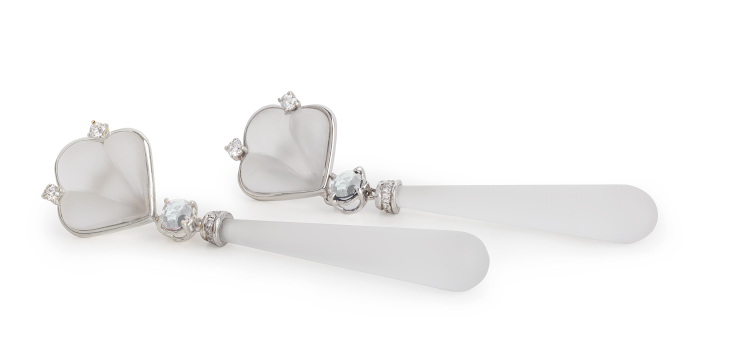 Rossella Ugolini Gatsby drop earrings in 18-karat white gold with rock crystal and diamonds. Photo: Rosella Ugolini. 

