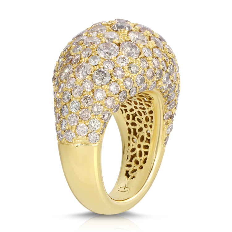 Octavia Elizabeth ring in 18-karat gold with champagne diamonds. Photo: Octavia Elizabeth.
