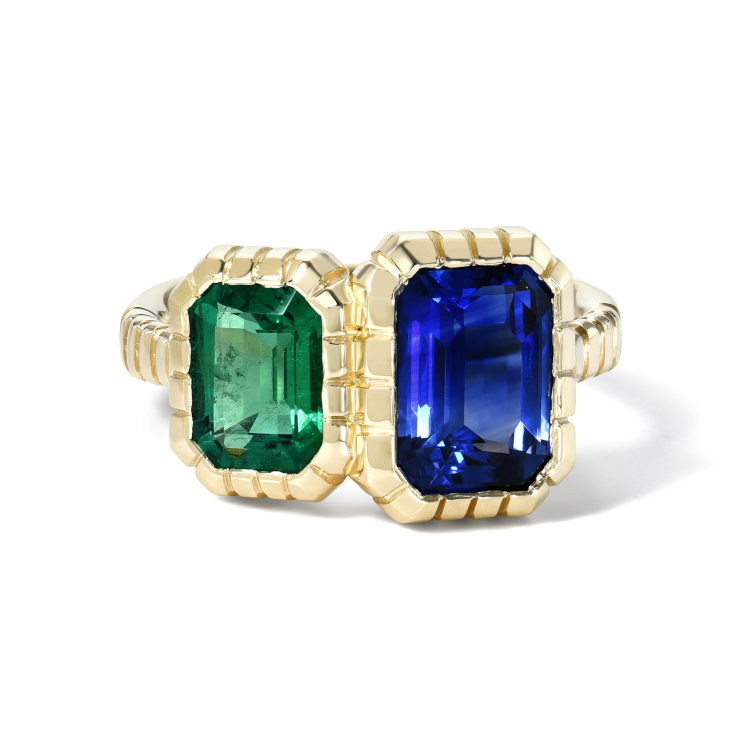 Heirloom bezel ring by Retrouvai with emerald and blue sapphire in 18-karat gold. Photo: Retrouvai.