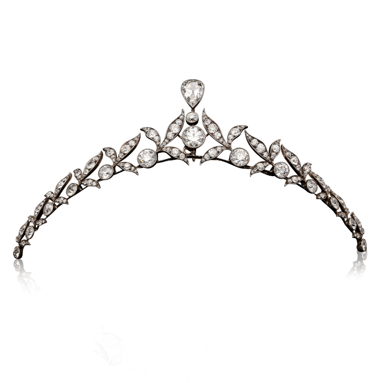 Art Deco design tiara, with old mine cut diamonds on platinum. Photo: Hancocks London.