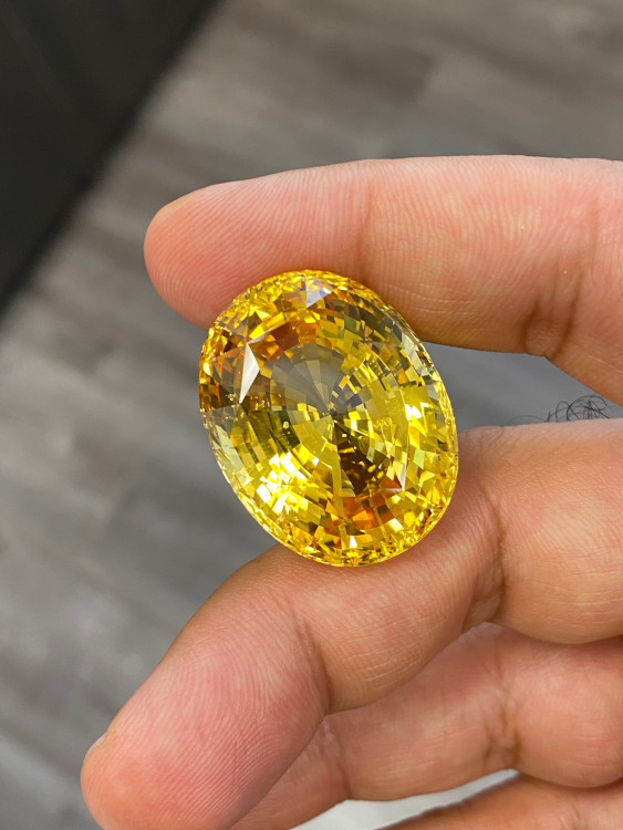 Yellow sapphire. Photo: David Bindra. 
