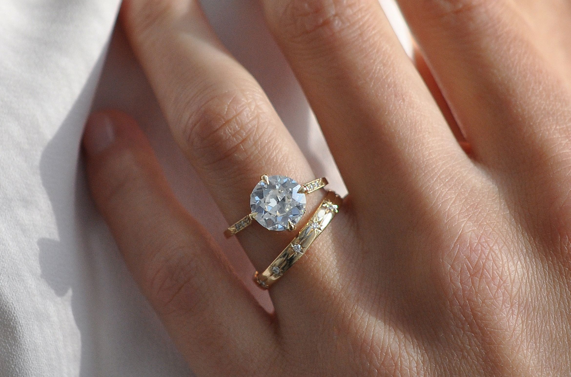 Ashley Grand Twist Diamond Ring in 20K Peach Gold – Reinstein Ross