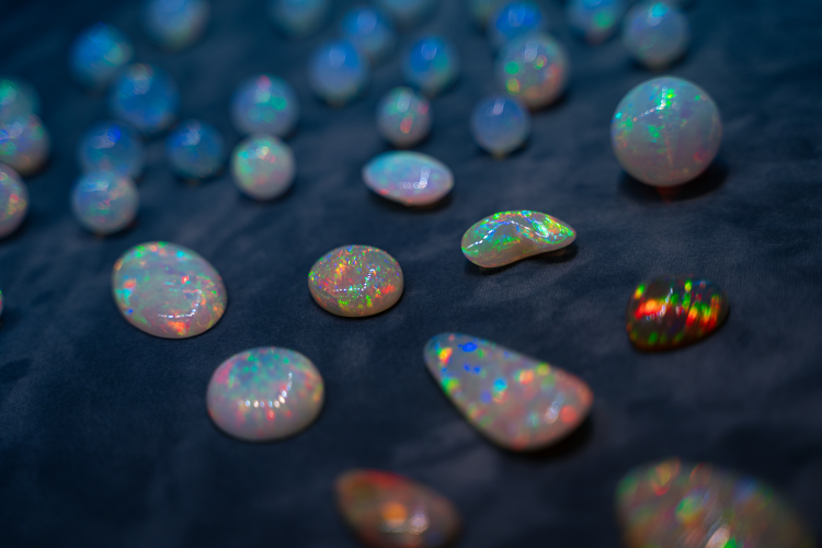 Opals exhibited at the show. (David Fraga/GemGenève)