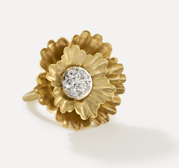 Irene Neuwirth SuperBloom flower ring in 18-karat gold with diamonds. 