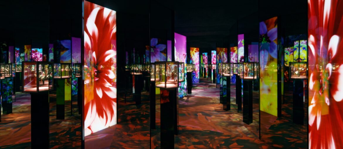 The Florae exhibition in Paris, curated by Van Cleef & Arpels. (Van Cleef & Arpels)