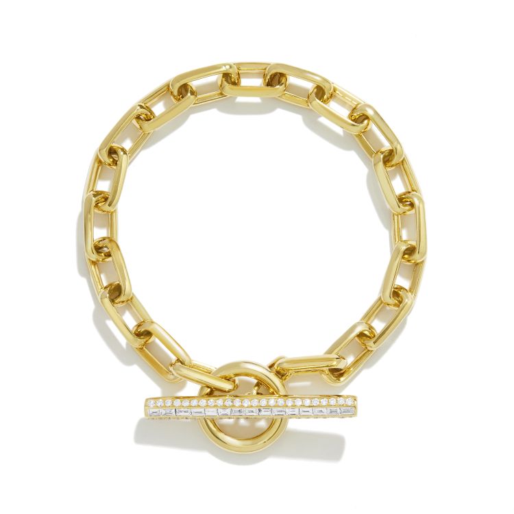 Anne Sisteron 14-karat yellow gold baguette diamond chain link toggle bracelet. (Anne Sisteron) 