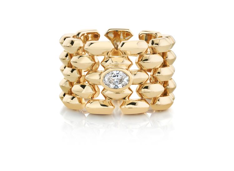 Lizzie Mandler Cleo ring with oval-cut diamond in 18-karat gold