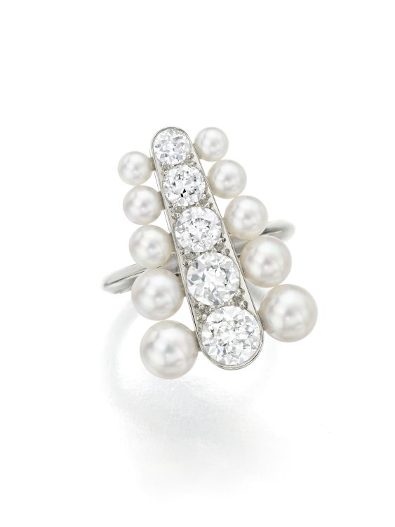  Assael new deco ring with combination of Japanese akoya cultured pearls and 2.22 carats of old European-cut diamonds. (Assael)