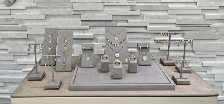 Gold jewelry display at Mitchum Jewelers. (Mitchum Jewelers)
