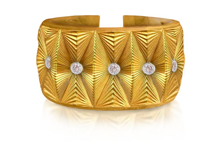 Briony Raymond Aurora cuff in gold with diamonds. (Briony Raymond)